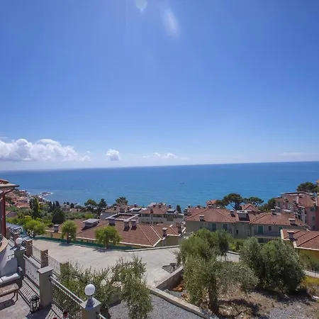 Lalla Villa Porto Maurizio