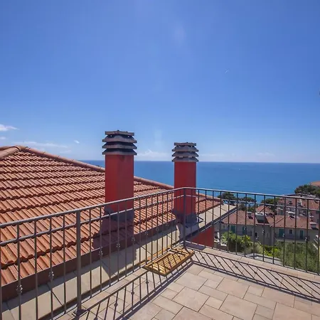 Villa Lalla *